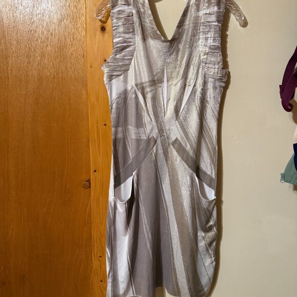 Maria Vazquez Dress - Picture 4 of 4